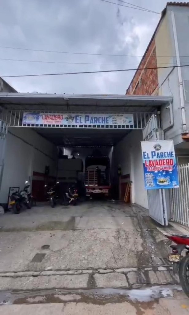 Negocio Lavadero de motos y carros excelente ubicacion