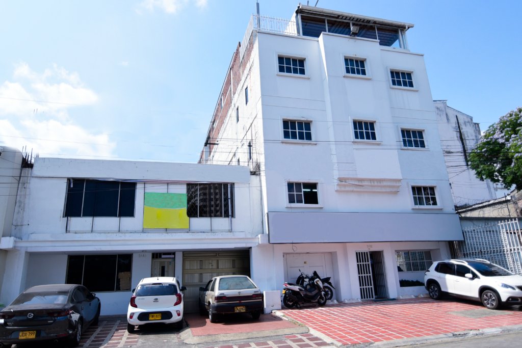 VENDEMOS EDIFICIO ESTRATEGICO