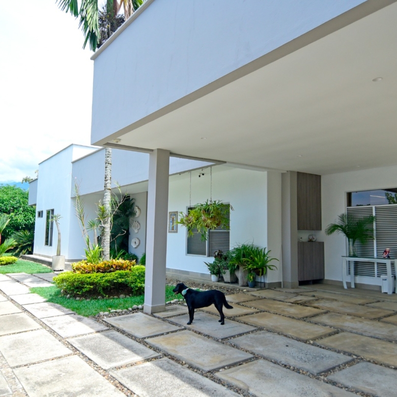 HERMOSA CASA CAMPESTRE
