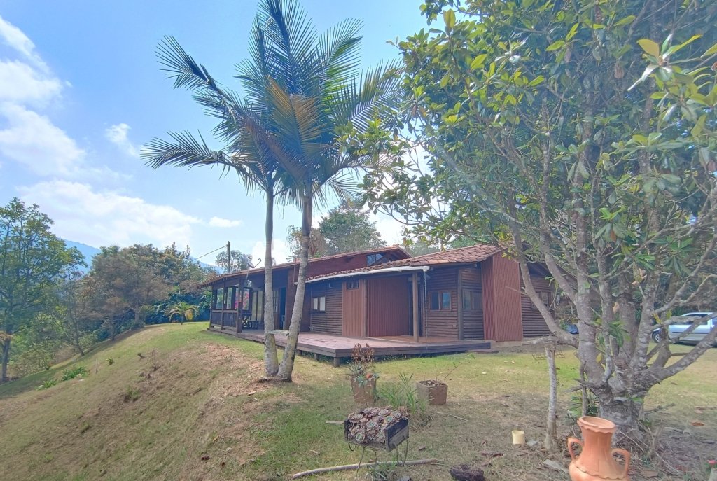 Country Home For Sale In One of The Top Residential Communities In La Ceja, Antioquia