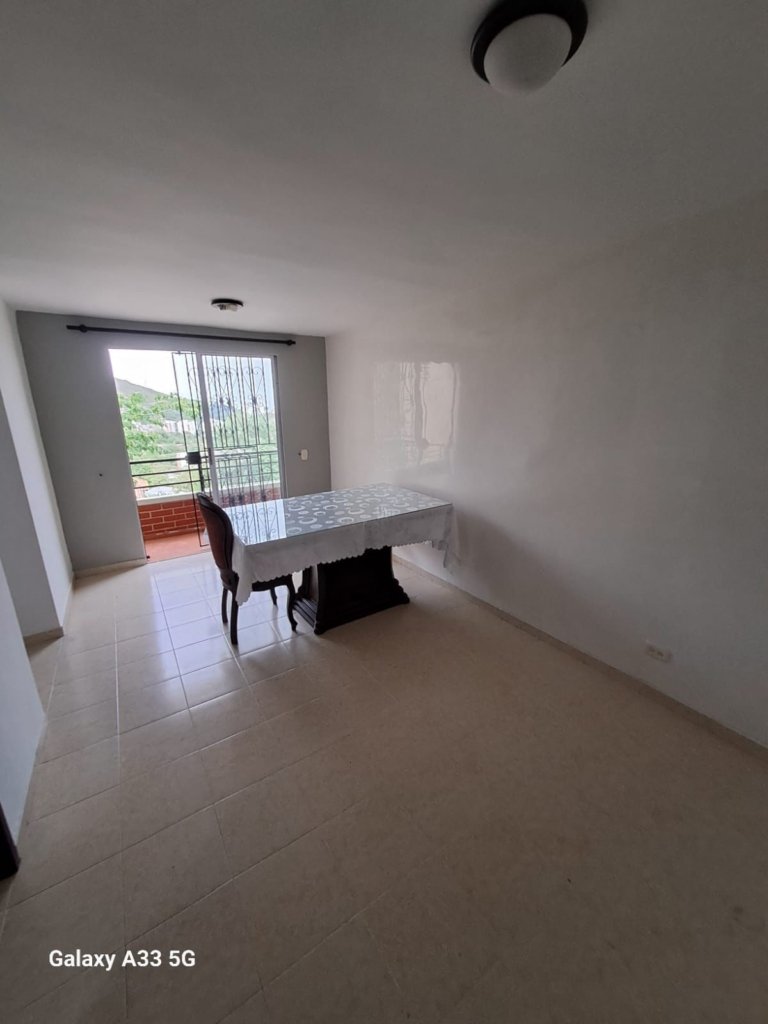 Apartamento en la Unidad Residencial Mirador del Aguacatal 2