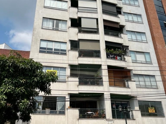 Apartamento en Edificio El Naranjo