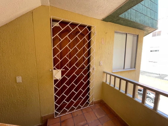 Apartamento en Edificio balcones del lago en Pie de la Popa