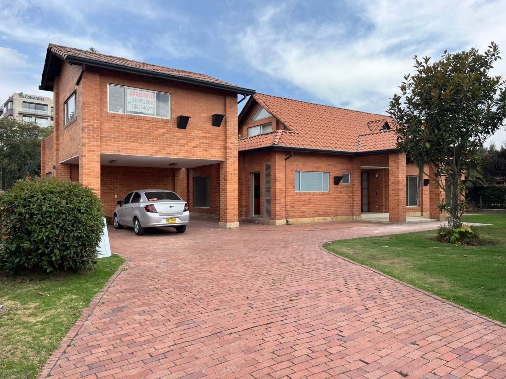 Arriendo o Vendo Casa Campestre en Cajica