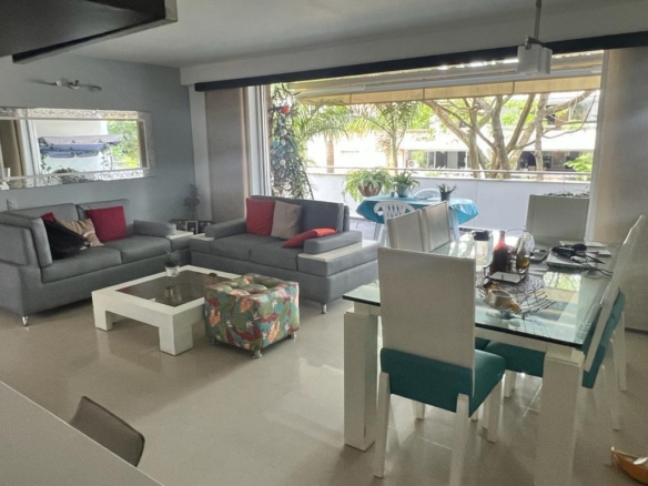 Venta de hermoso Apartamento en Pance Primer piso