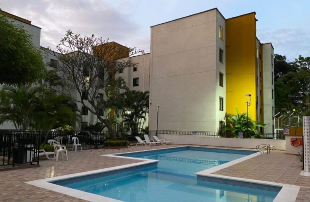SE VENDE APARTAMENTO CALI NORTE