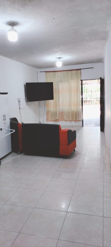 Casa con 3 apartamentos San Pedro