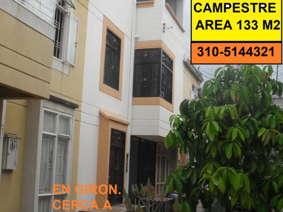 CASA EN PORTAL DEL CAMPESTRE NORTE IV EN GIRON