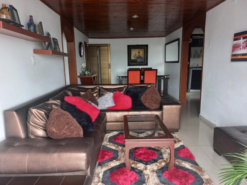 APARTAMENTO EN COLSEGUROS