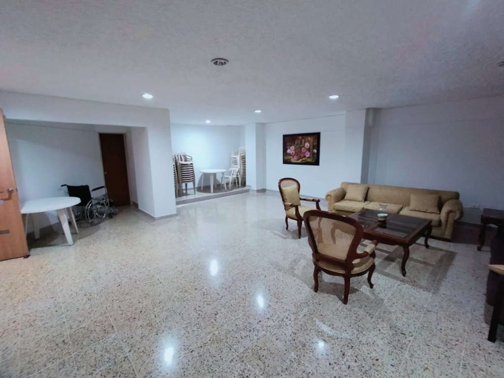 VENDO APARTAMENTO EN CABECERA BUCARAMANGA 170 METROS
