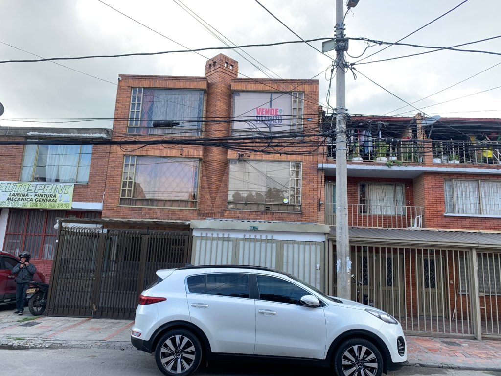 Se vende casa en Spring, 180m2
