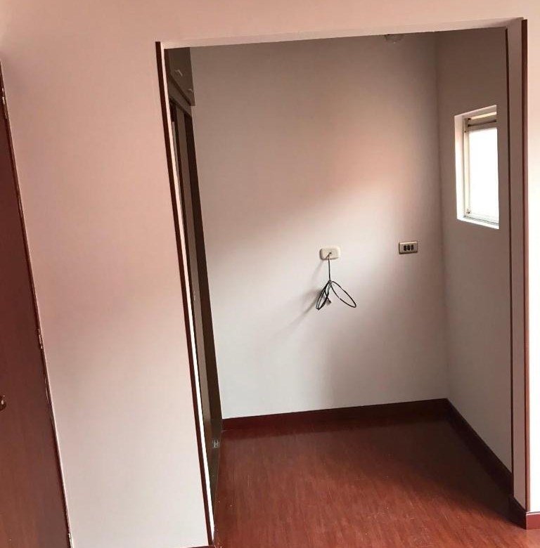 SE VENDE CASA EN MOSQUERA SANTILLANA