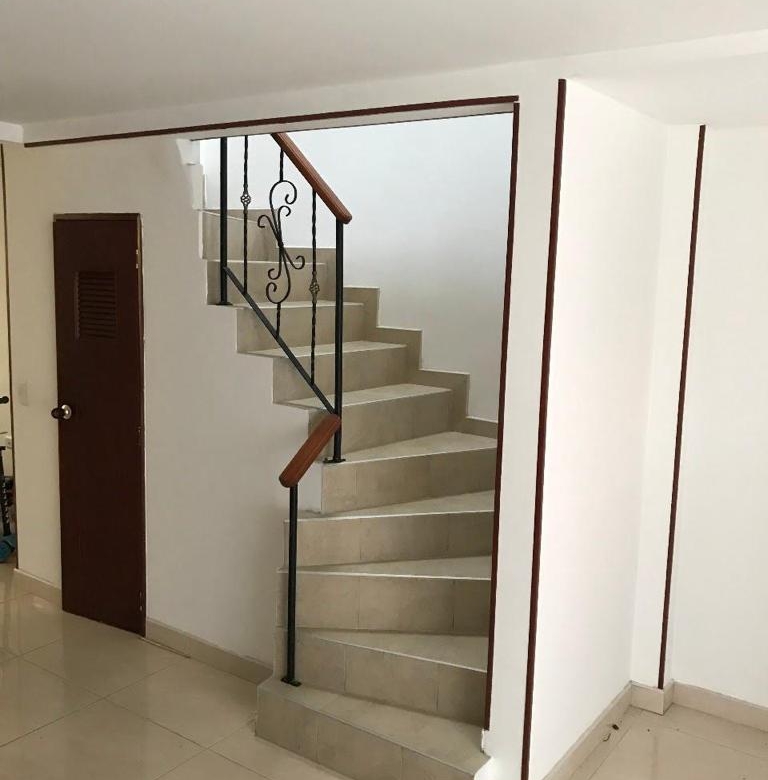 SE VENDE CASA EN MOSQUERA SANTILLANA
