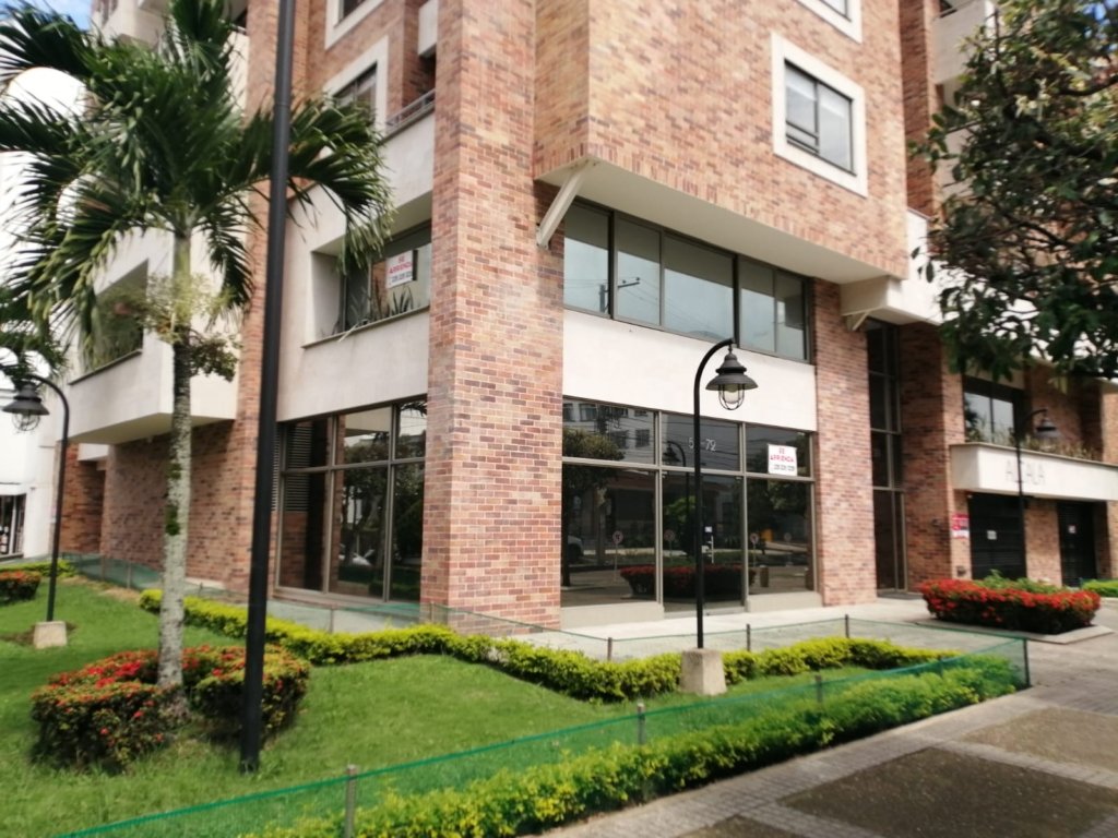 Arriendo Local en el Edificio Alcalá barrio Bolarqui