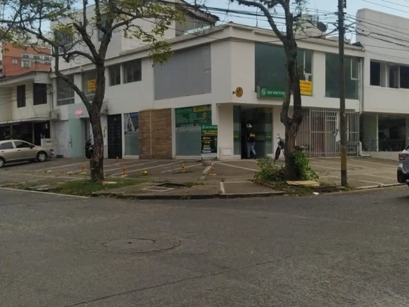 Inmueble Esquinero de USO MIXTO Barrio San Vicente
