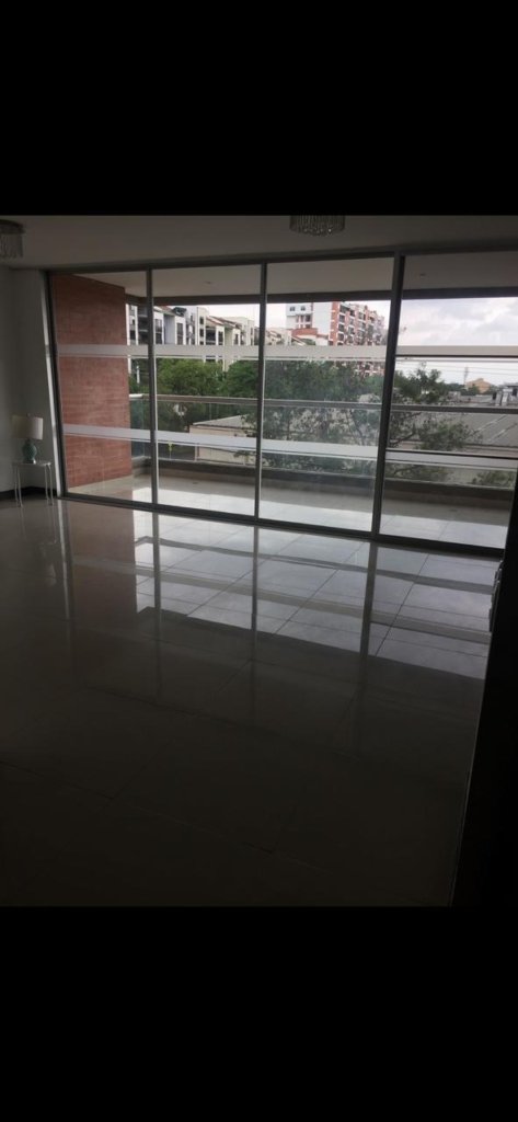 Arriendo Apartamento en Chipichape