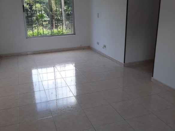 Apartamento en unidad cerrada barrio Villa del Prado