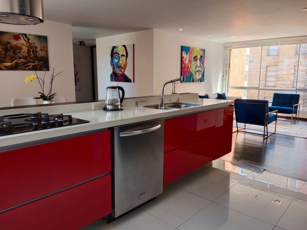 En venta apto en Chicó norte, 122 mts, 3 habs, 1 estudio,4 baños, 2 pqs