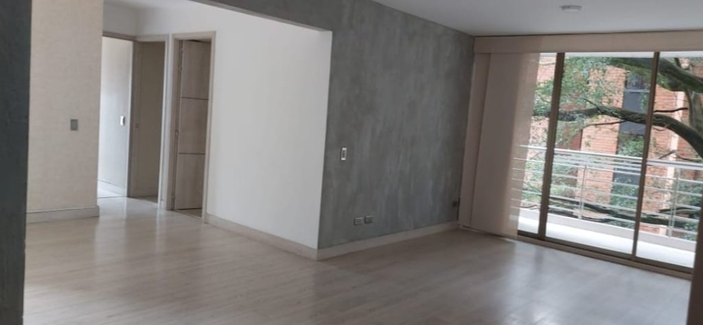 APARTAMENTO EN EL POBLADO