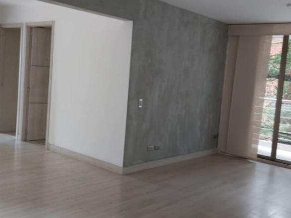 APARTAMENTO EN EL POBLADO