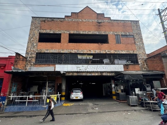 Vendo Edificio en el centro de Medellín
