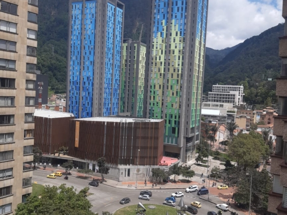 Apartamento en venta en Bogota, Edificio Procoil