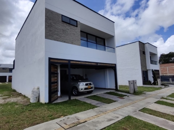 Venta de Casa en LLanogrande