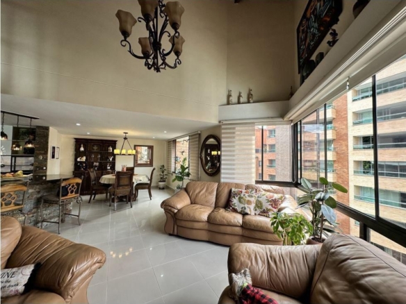 VENTA PENTHOUSE LAURELES