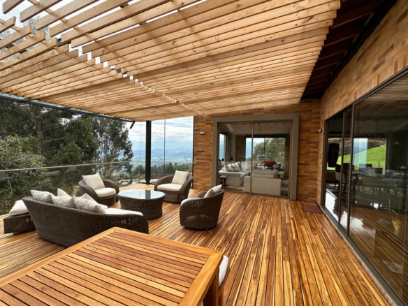 Casa campestre en conjunto Altos de Yerbabuena en Chía, Cundinamarca