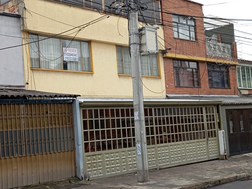 Casa en el barrio Santa Rita Bogota