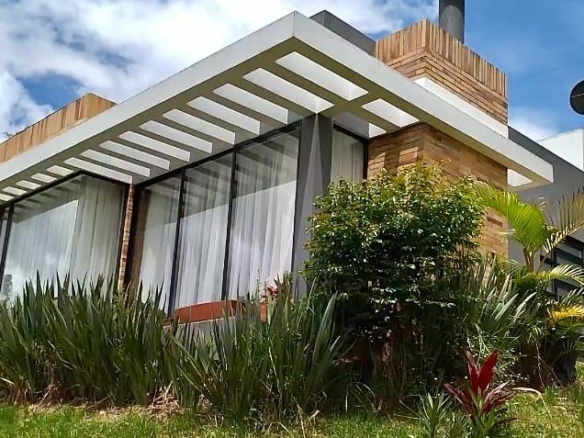 Vendo permuto hermosa finca