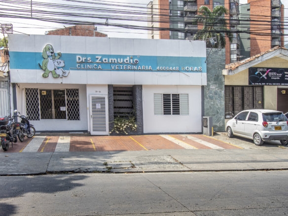 VENTA CASA COMERCIAL O PARA OFICINAS SAN VICENTE CALI NORTE VALLE DEL CAUCA COLOMBIA A POCAS CUADRAS DE CHIPICHAPE