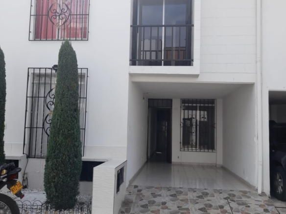Casa en Ciudadela Comfandi en conjunto cerrado