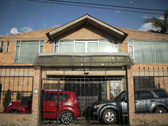 VENPERMUTO CASA-BODEGA BARRIO DIAMANTE ORIENTAL DE MOSQUERA