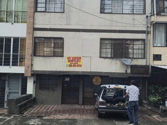 Edificio en el Barrio El Templete en Cali