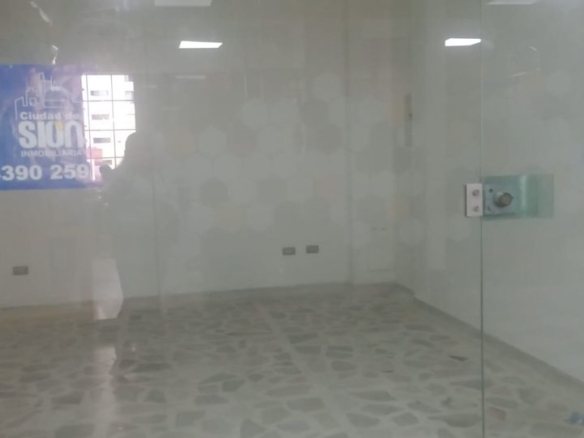 ARRIENDO LOCAL ACROPOLIS