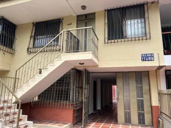 VENTA AMPLIA E ILUMINADA CASA AL SUR DE CALI