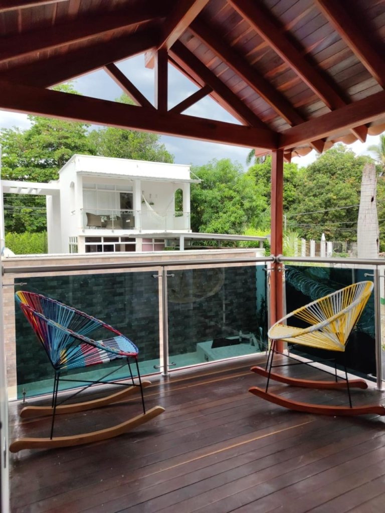 CASA EN VENTA CON PISCINA