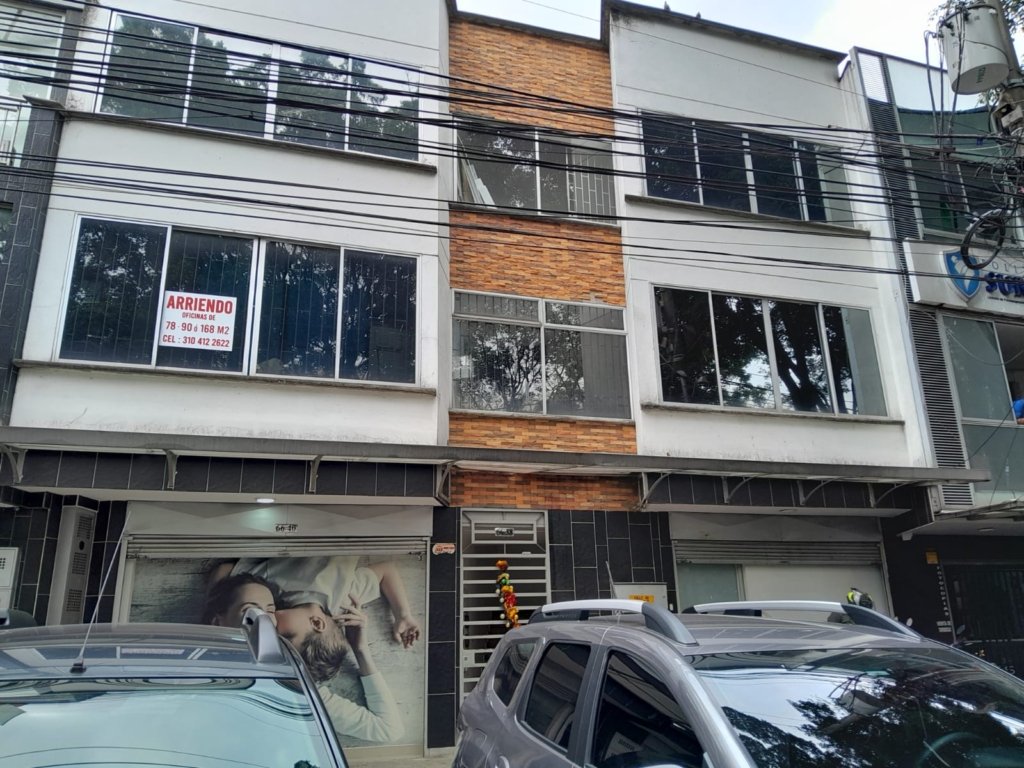 Oficinas Una Cuadra De La Estacion Suramerica