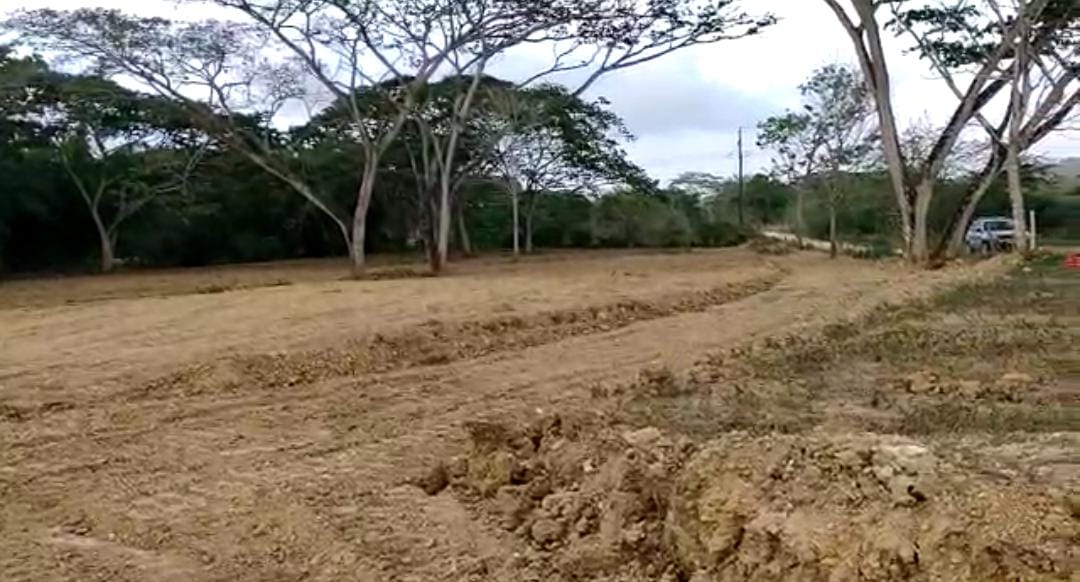 Lote en Cartagena frente al campo de golf del Club Campestre