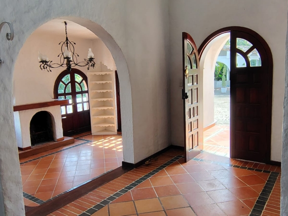 SE ALQUILA CASA PARA VIVIENDA EN DAPA