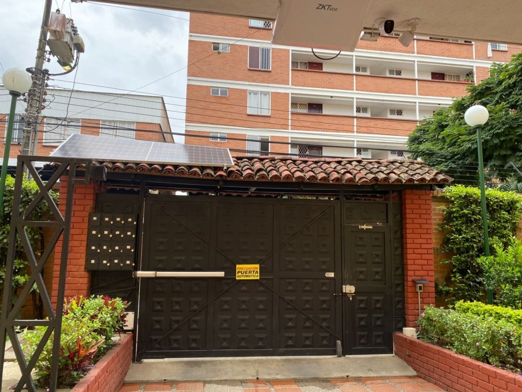 Casa en condominio ubicada en el barrio Santa Anita, Cali