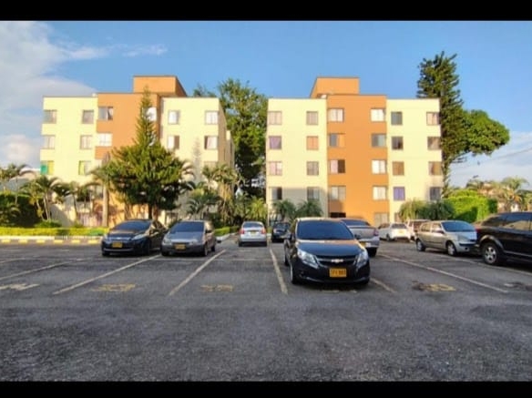 Apartamento en unidad residencial barrio El Caney