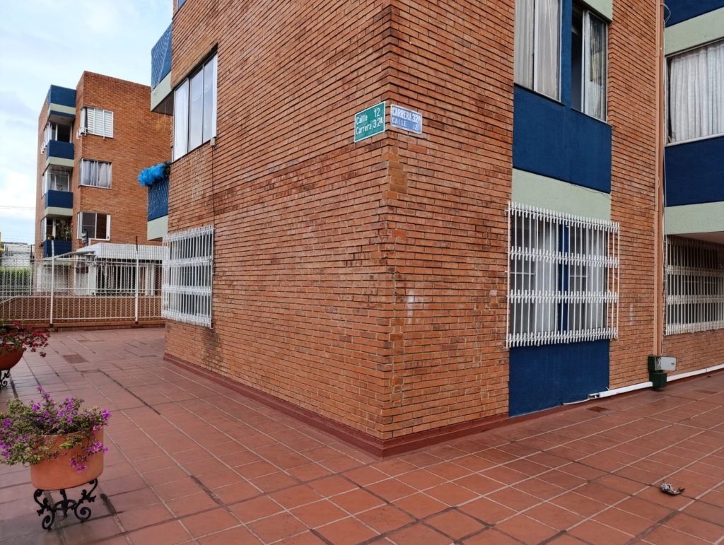 Apartamento Conjunto Residencial Cordillera I y II, Barrio Colseguros Andes, Cali