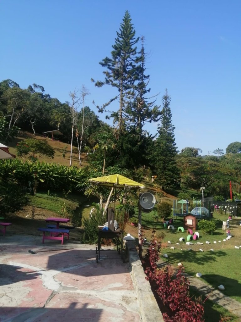 VENTA DE FINCA TURISTICA DE 12.000 MTS.