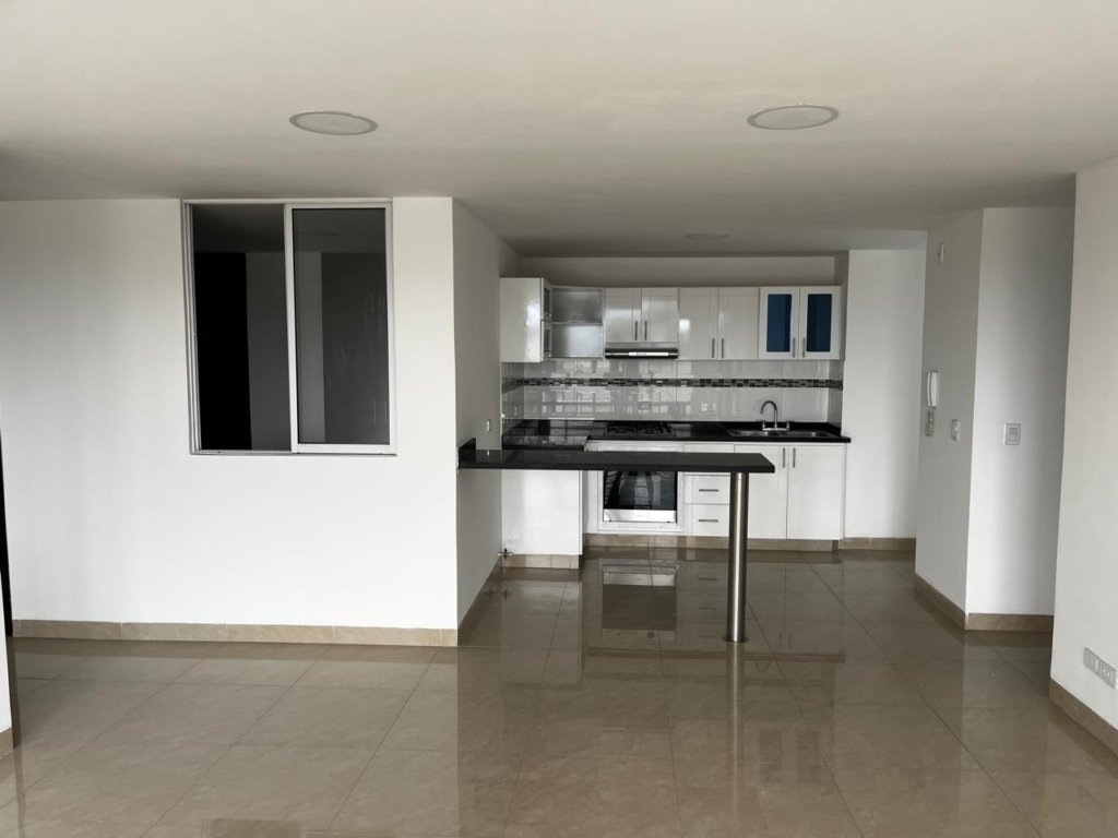 ¡Gran oportunidad! Apartamento espacioso en La Flora