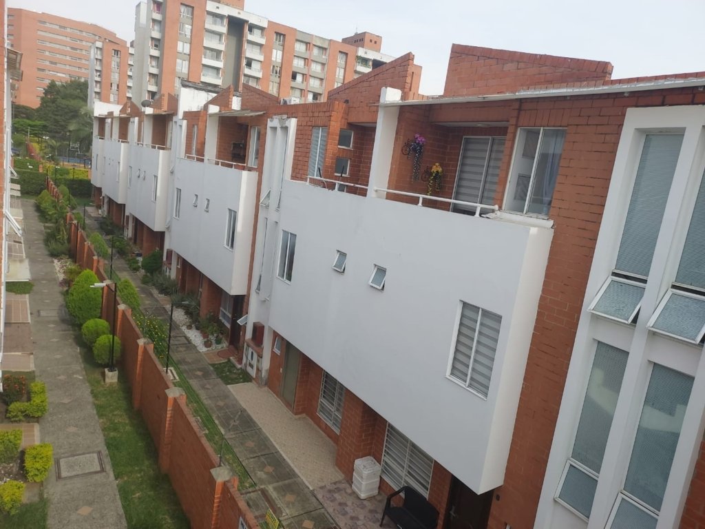 VENTA HERMOSA CASA VALLE DEL LILI QUINTAS DEL LILI 2