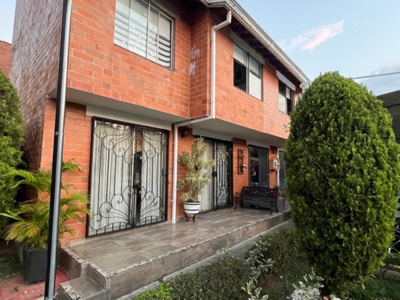 Casa en Condominio excelente ubicación en Sur de Cali