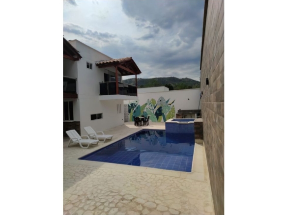 Espectacular casa en SANTA FÉ DE ANTIOQUIA