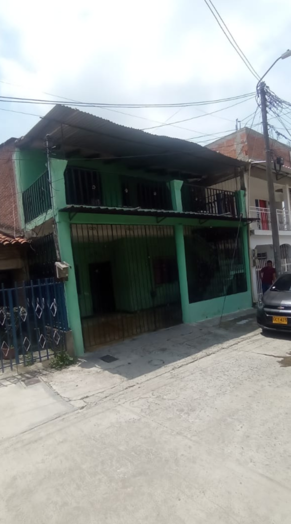 Casa grande en Villa Gorgona Candelaria Valle